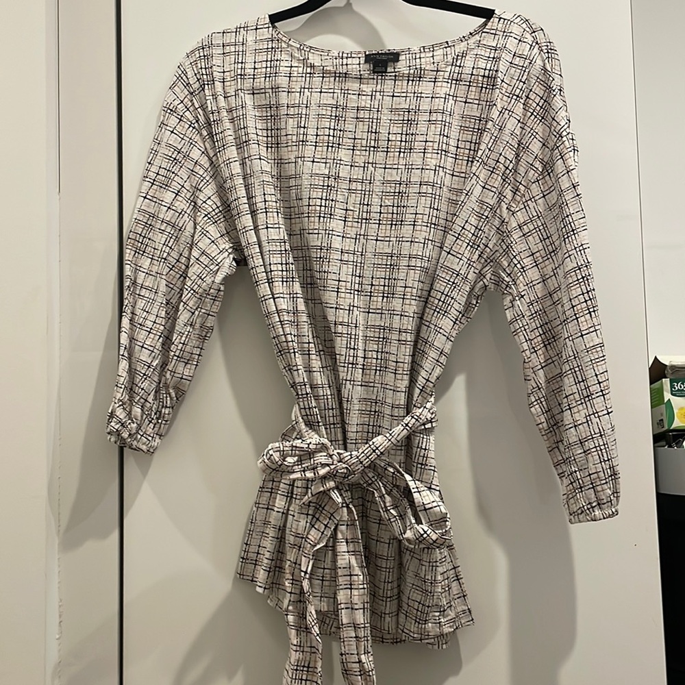 Ann Taylor Factory Top (Size L)